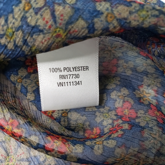 Converse One Star Sheer Chiffon Floral Print Top - Picture 4 of 5